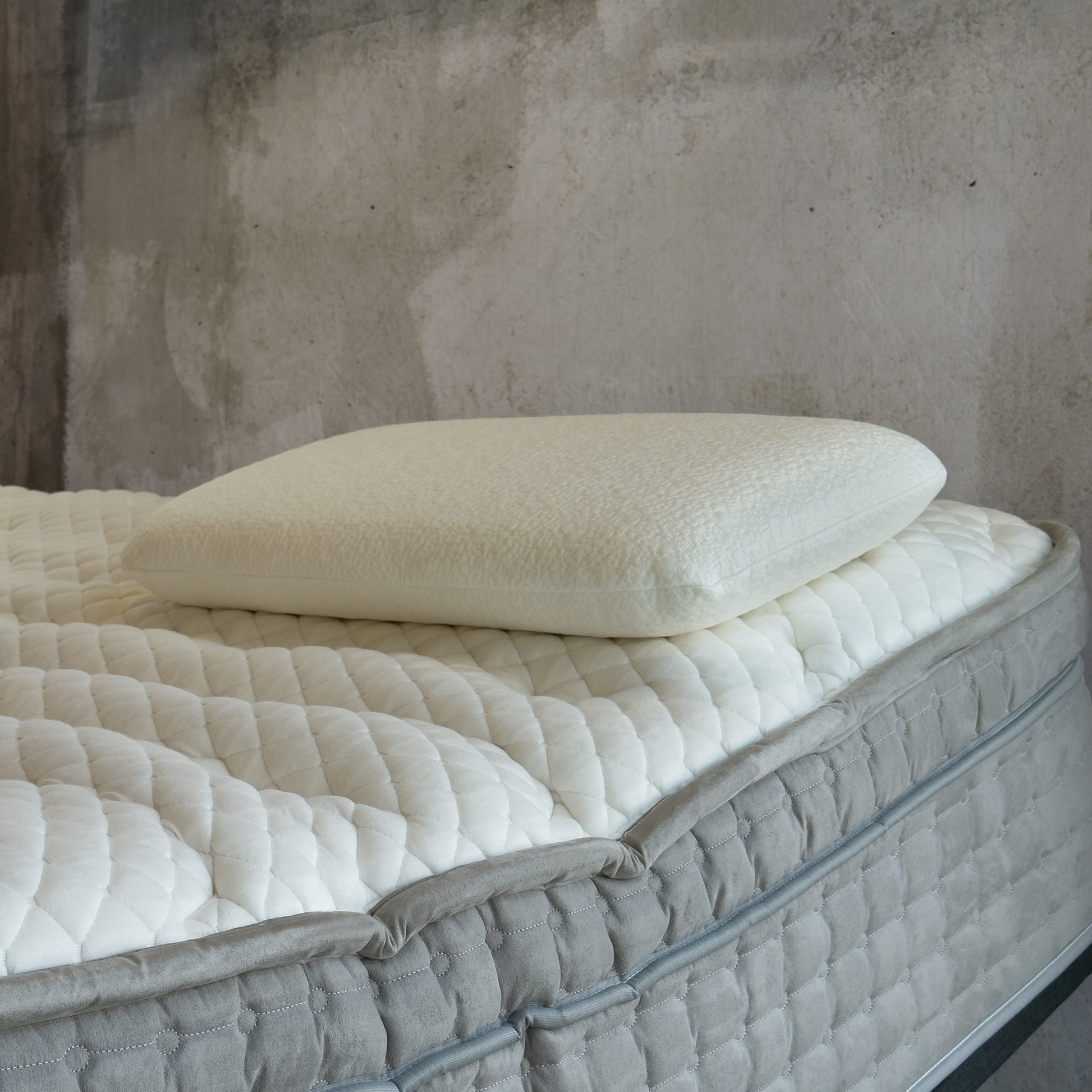Tuul Latex Pillow at Dreams to Go